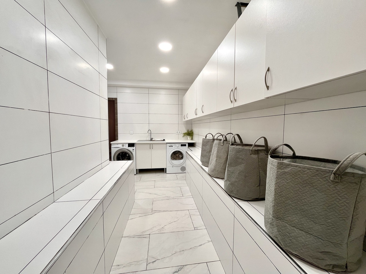 For sale - 5 Bedroom 3 Bathroom House - Detached Villa in San Miguel de Salinas - San Miguel de Salinas Centro  - Alicante