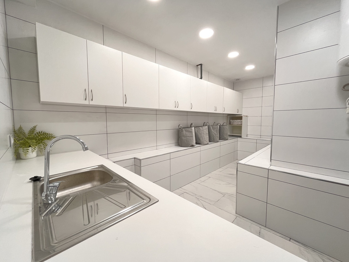 For sale - 5 Bedroom 3 Bathroom House - Detached Villa in San Miguel de Salinas - San Miguel de Salinas Centro  - Alicante