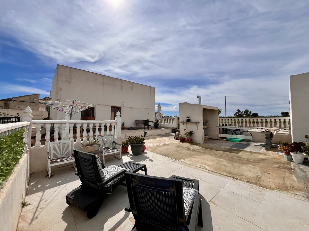 For sale - 3 Bedroom 2 Bathroom House - Finca - Cortijo in Dolores - Dolores Centro  - Alicante