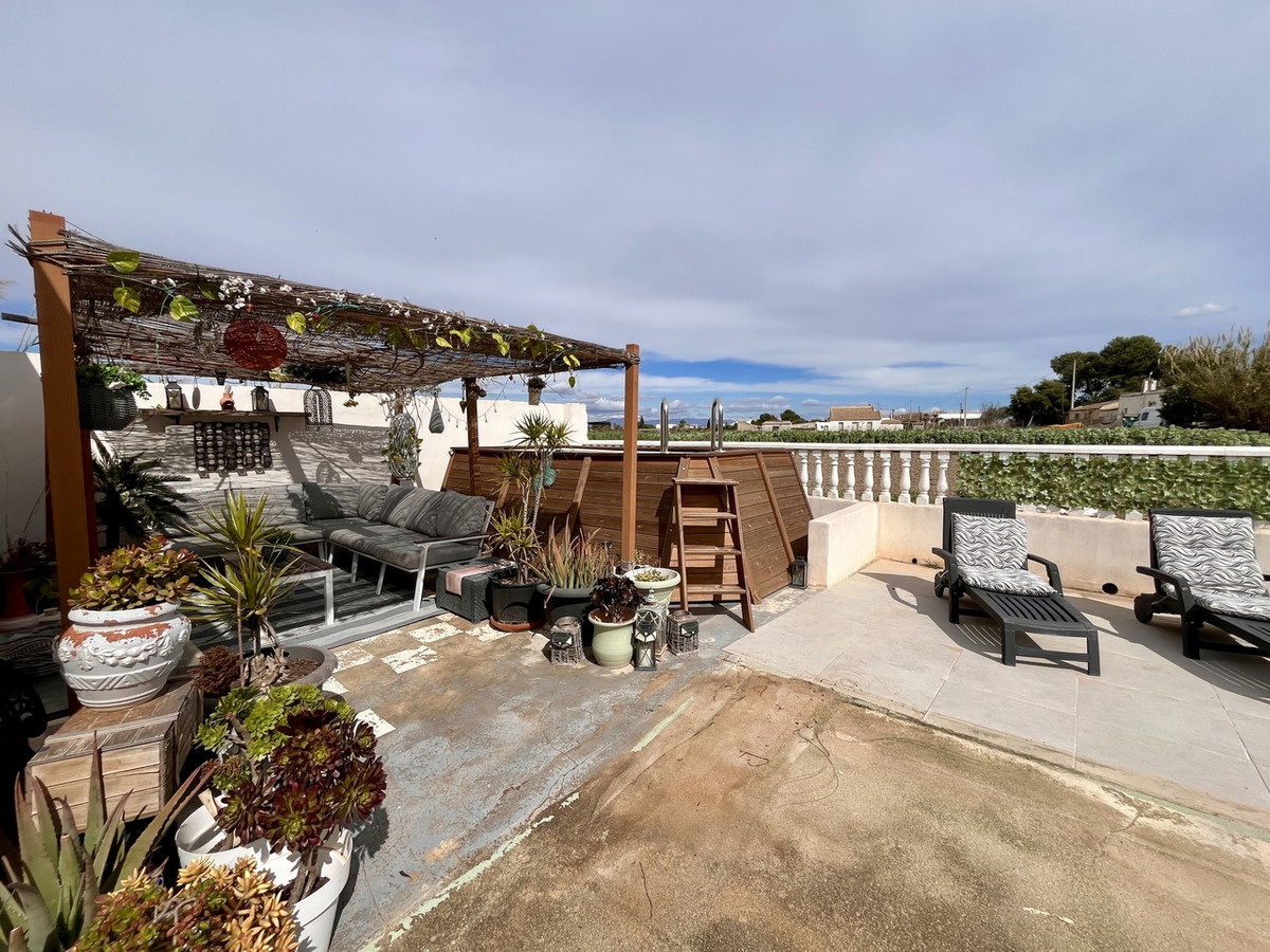 For sale - 3 Bedroom 2 Bathroom House - Finca - Cortijo in Dolores - Dolores Centro  - Alicante