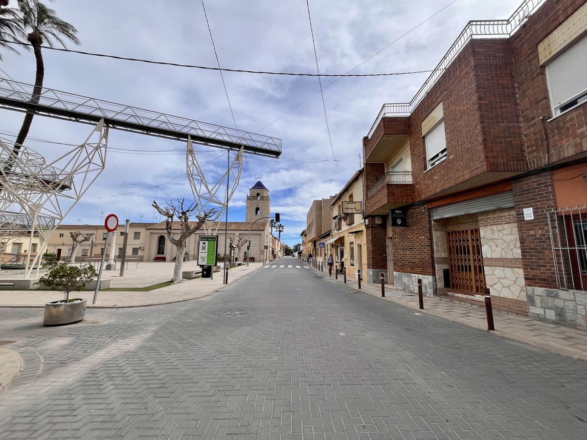 For sale - 3 Bedroom 2 Bathroom House - Finca - Cortijo in Dolores - Dolores Centro  - Alicante