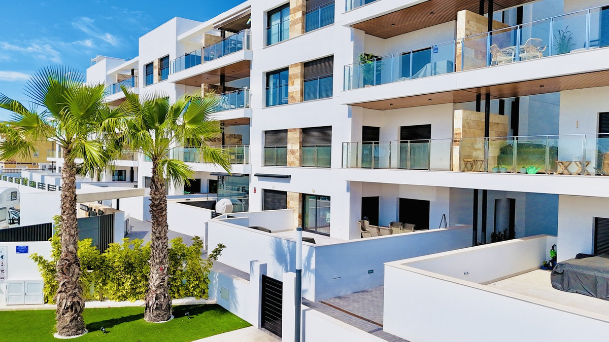 For sale - 2 Bedroom 2 Bathroom Apartment - Penthouse in Orihuela - Playa Flamenca  - Alicante