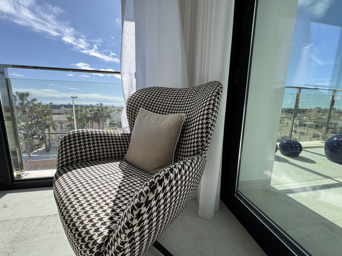 For sale - 2 Bedroom 2 Bathroom Apartment - Penthouse in Orihuela - Playa Flamenca  - Alicante