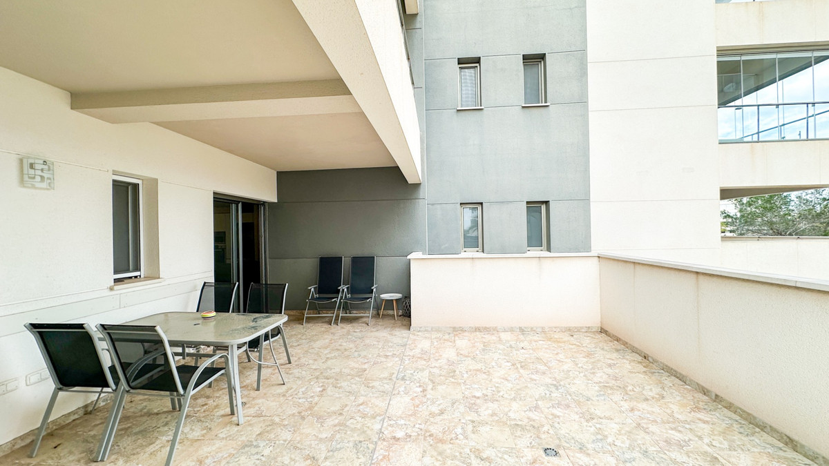 For sale - 2 Bedroom 2 Bathroom Apartment - Ground Floor Apartment in Orihuela - Los Dolses  - Alicante