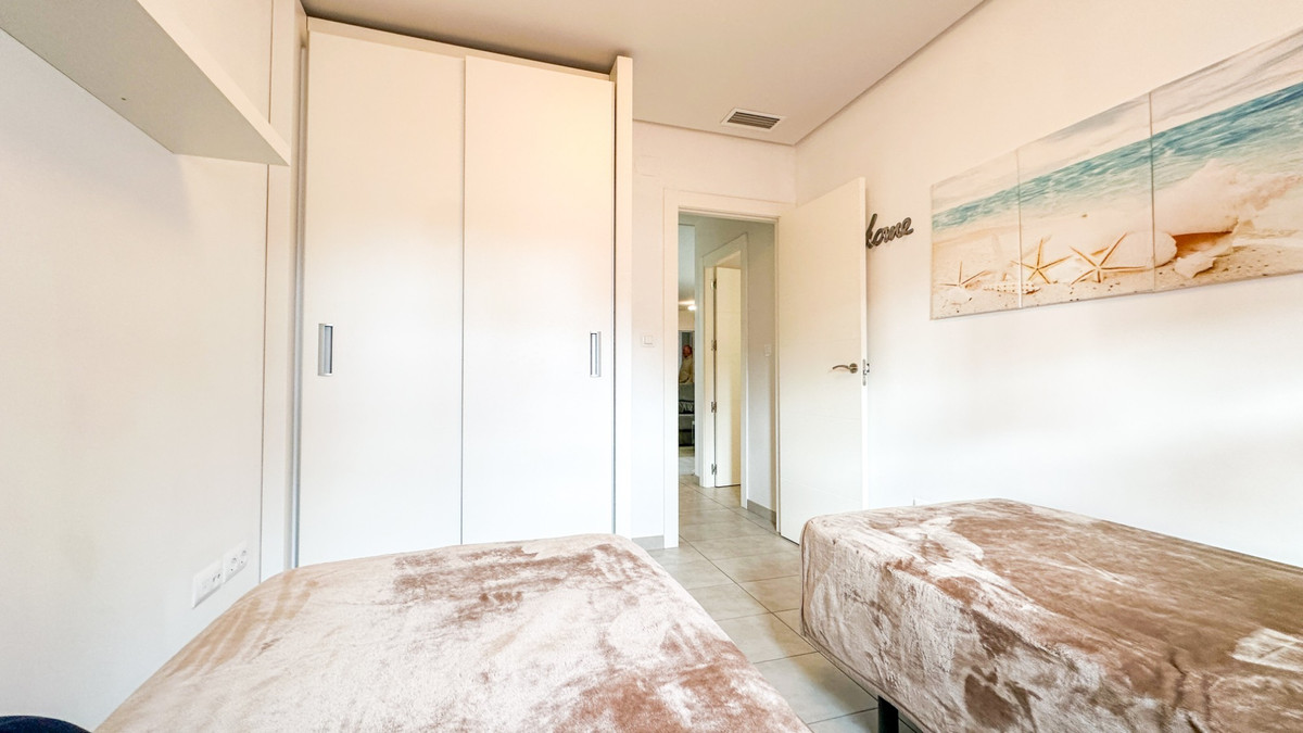 For sale - 2 Bedroom 2 Bathroom Apartment - Ground Floor Apartment in Orihuela - Los Dolses  - Alicante