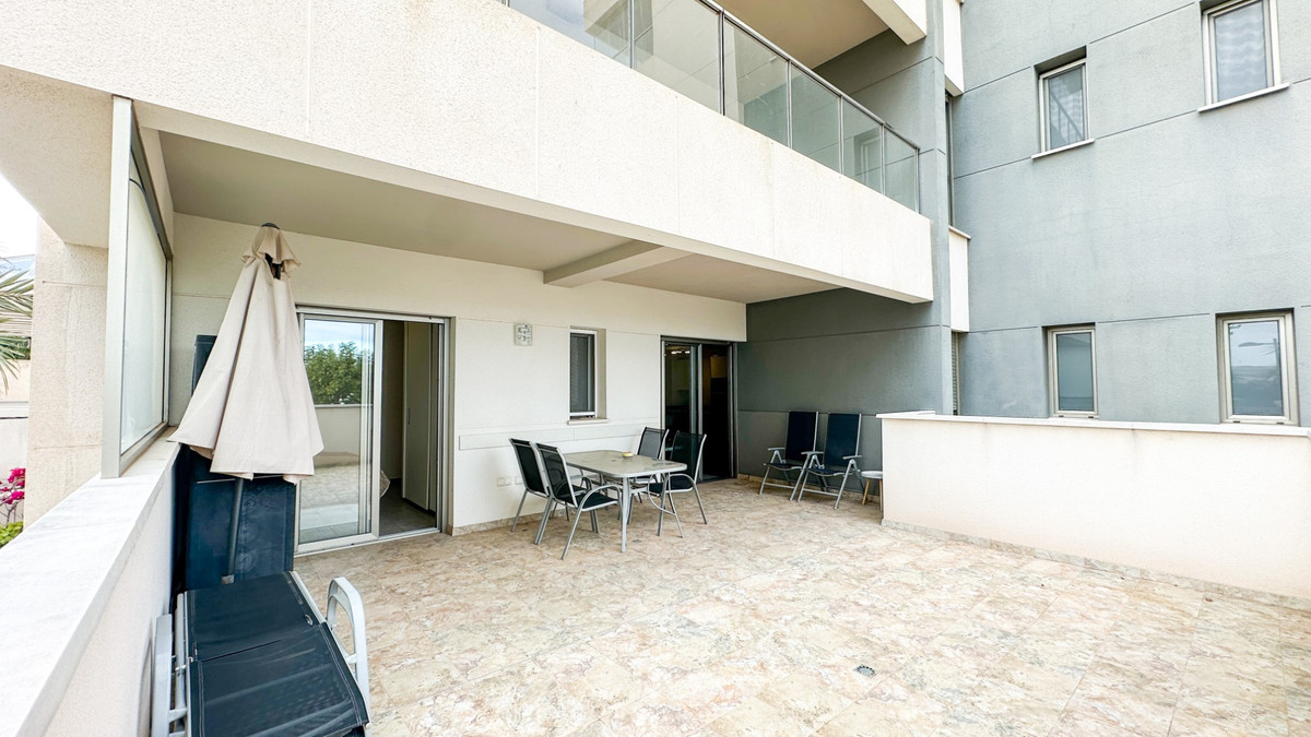 For sale - 2 Bedroom 2 Bathroom Apartment - Ground Floor Apartment in Orihuela - Los Dolses  - Alicante