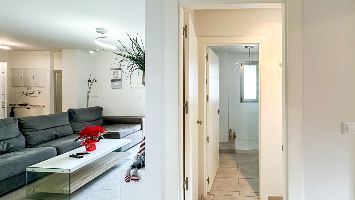 For sale - 2 Bedroom 2 Bathroom Apartment - Ground Floor Apartment in Orihuela - Los Dolses  - Alicante