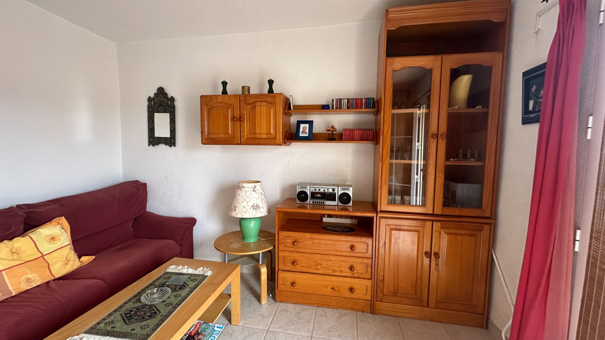 For sale - 2 Bedroom 2 Bathroom House - Townhouse in Torrevieja - Torrevieja Centro  - Alicante