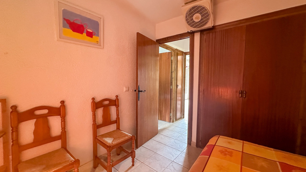 For sale - 2 Bedroom 2 Bathroom House - Townhouse in Torrevieja - Torrevieja Centro  - Alicante