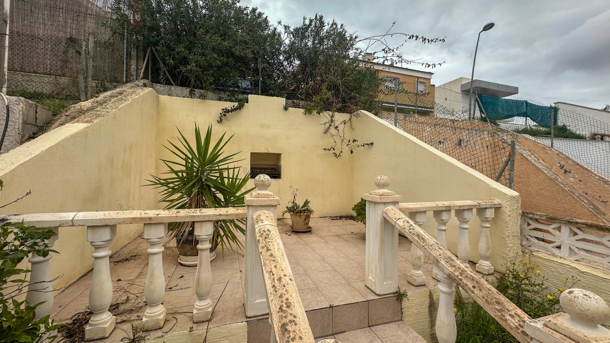 For sale - 2 Bedroom 2 Bathroom House - Townhouse in Torrevieja - Torrevieja Centro  - Alicante