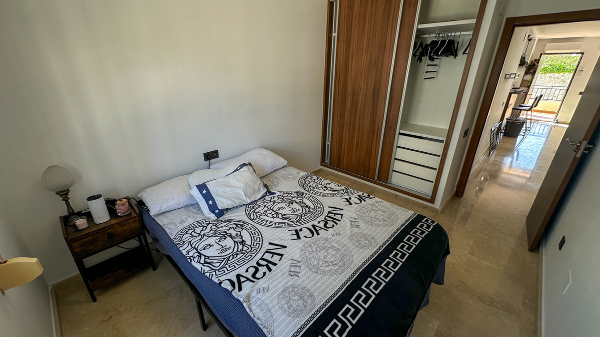 For sale - 3 Bedroom 2 Bathroom Townhouse in Villamartin -  - Alicante