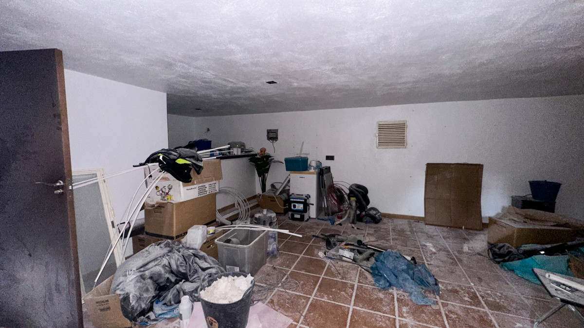 For sale - 3 Bedroom 2 Bathroom Townhouse in Villamartin -  - Alicante