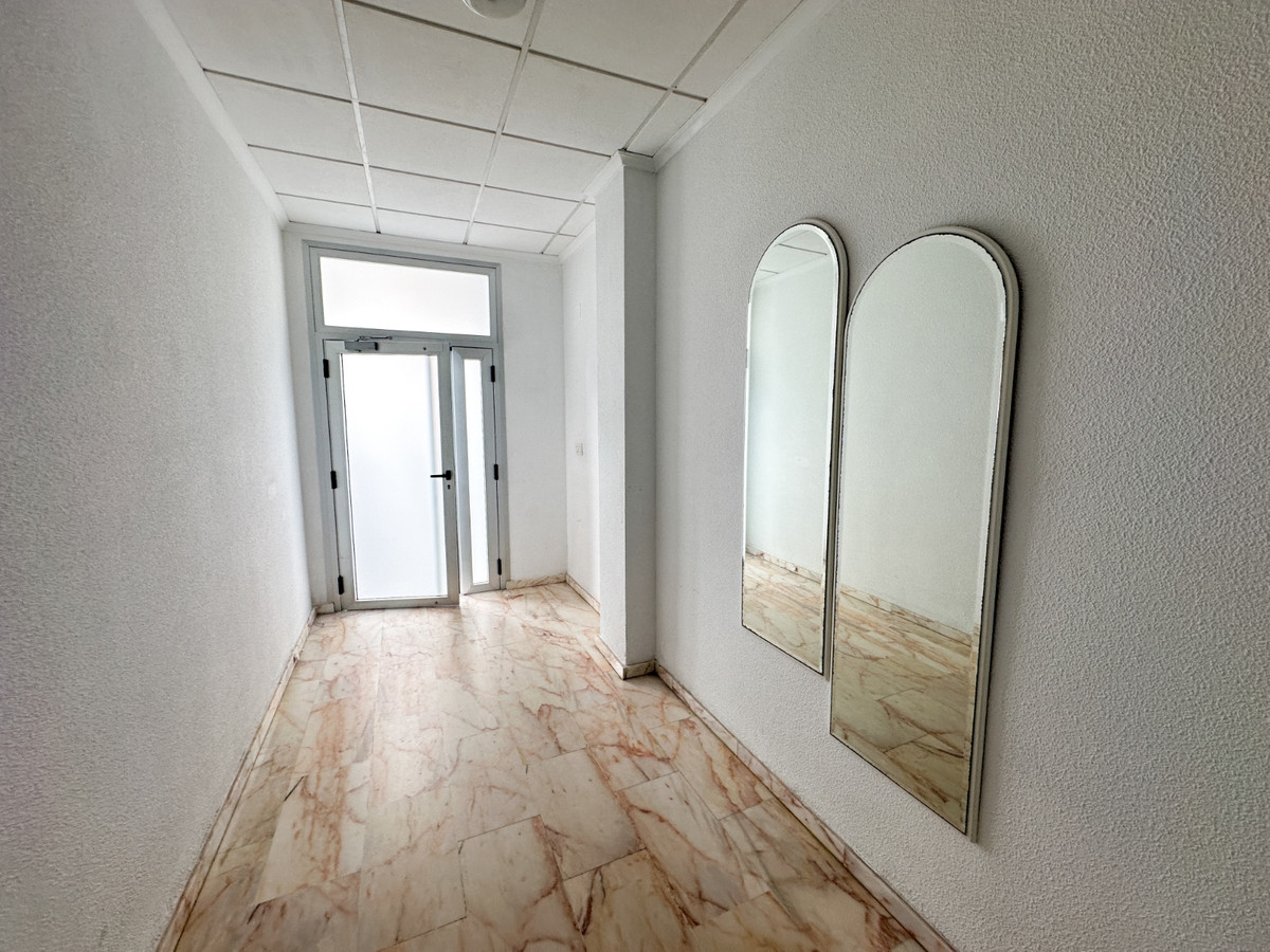 For sale - 2 Bedroom 1 Bathroom Apartment - Ground Floor Apartment in Torrevieja - Torrevieja Centro  - Alicante
