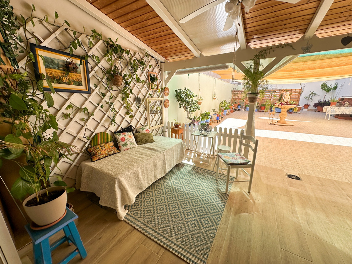 For sale - 2 Bedroom 1 Bathroom Apartment - Ground Floor Apartment in Torrevieja - Torrevieja Centro  - Alicante