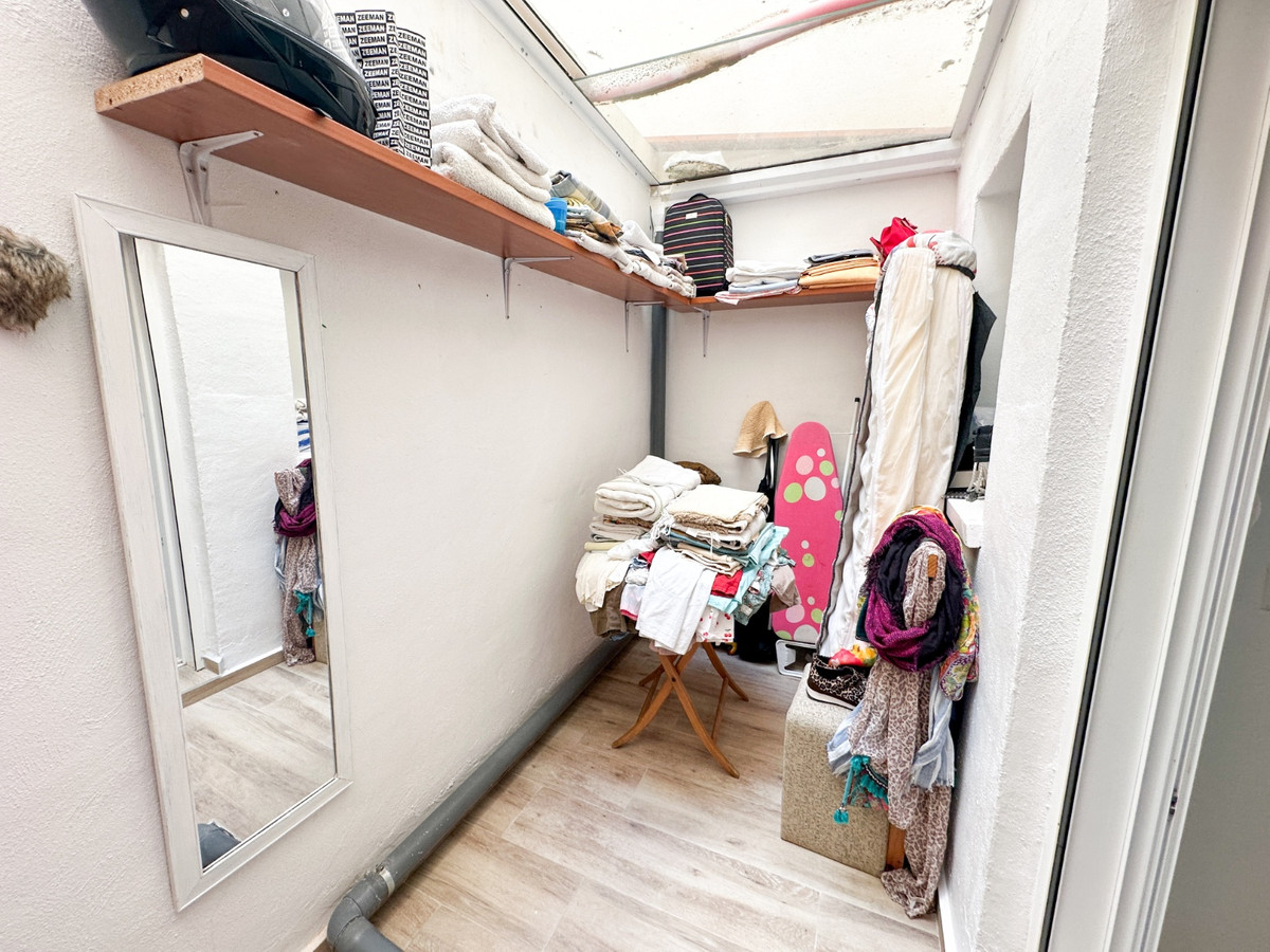For sale - 2 Bedroom 1 Bathroom Apartment - Ground Floor Apartment in Torrevieja - Torrevieja Centro  - Alicante