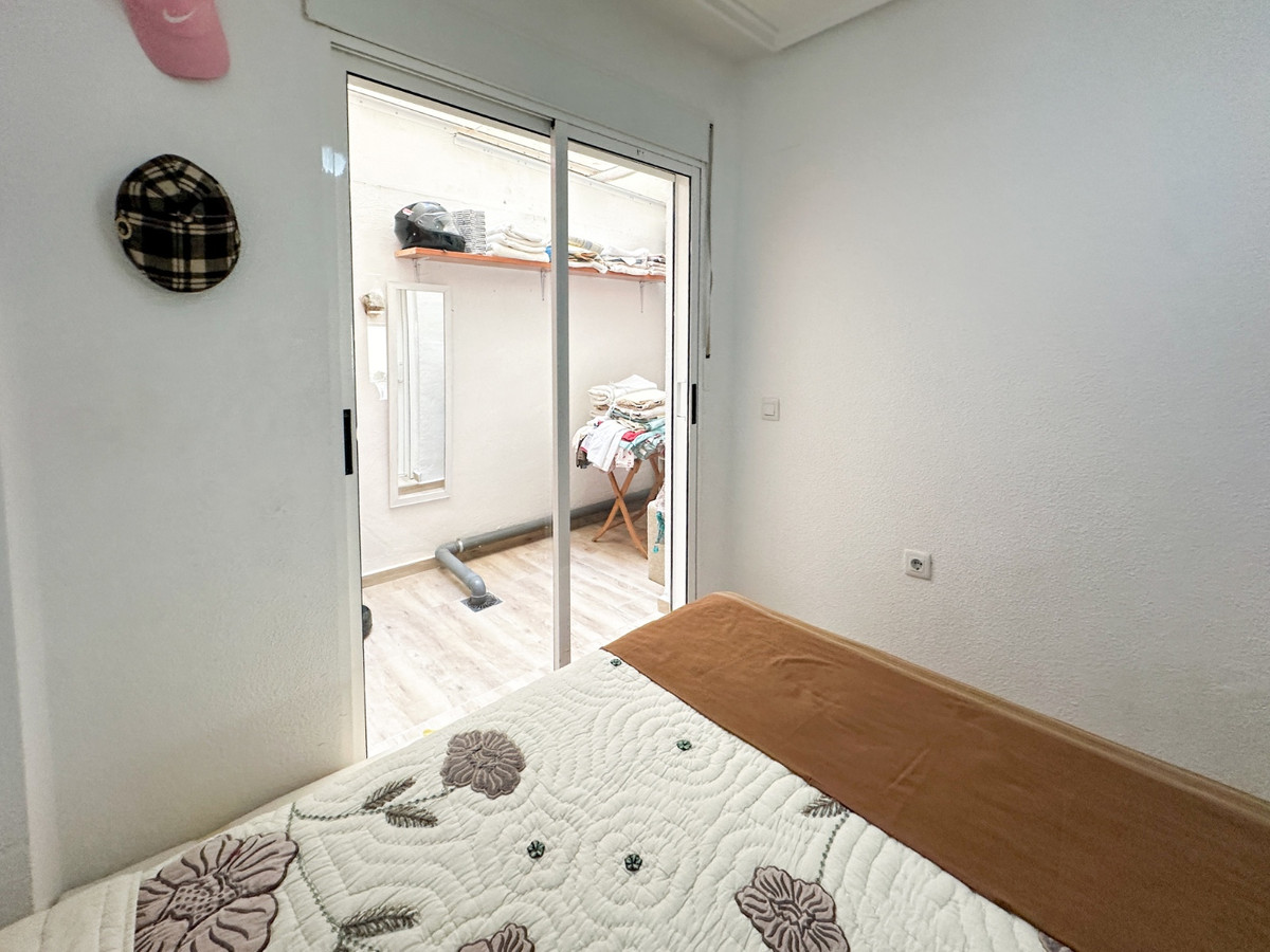 For sale - 2 Bedroom 1 Bathroom Apartment - Ground Floor Apartment in Torrevieja - Torrevieja Centro  - Alicante