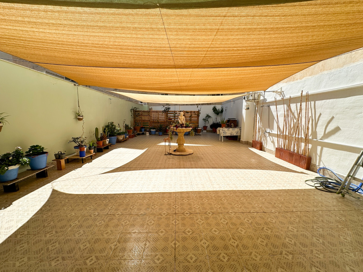 For sale - 2 Bedroom 1 Bathroom Apartment - Ground Floor Apartment in Torrevieja - Torrevieja Centro  - Alicante