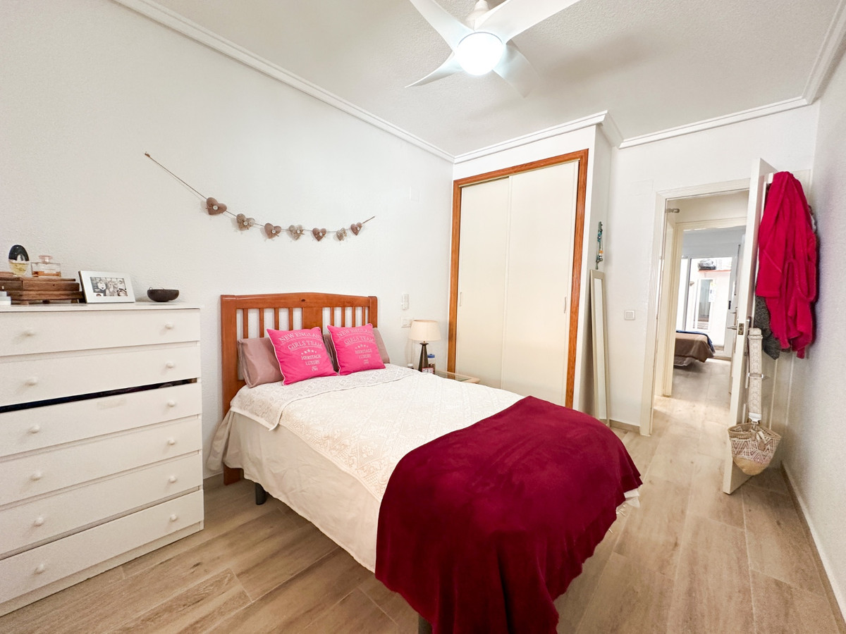 For sale - 2 Bedroom 1 Bathroom Apartment - Ground Floor Apartment in Torrevieja - Torrevieja Centro  - Alicante
