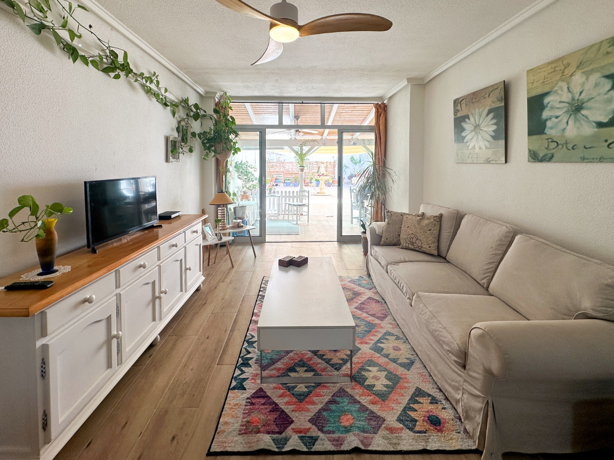 For sale - 2 Bedroom 1 Bathroom Apartment - Ground Floor Apartment in Torrevieja - Torrevieja Centro  - Alicante