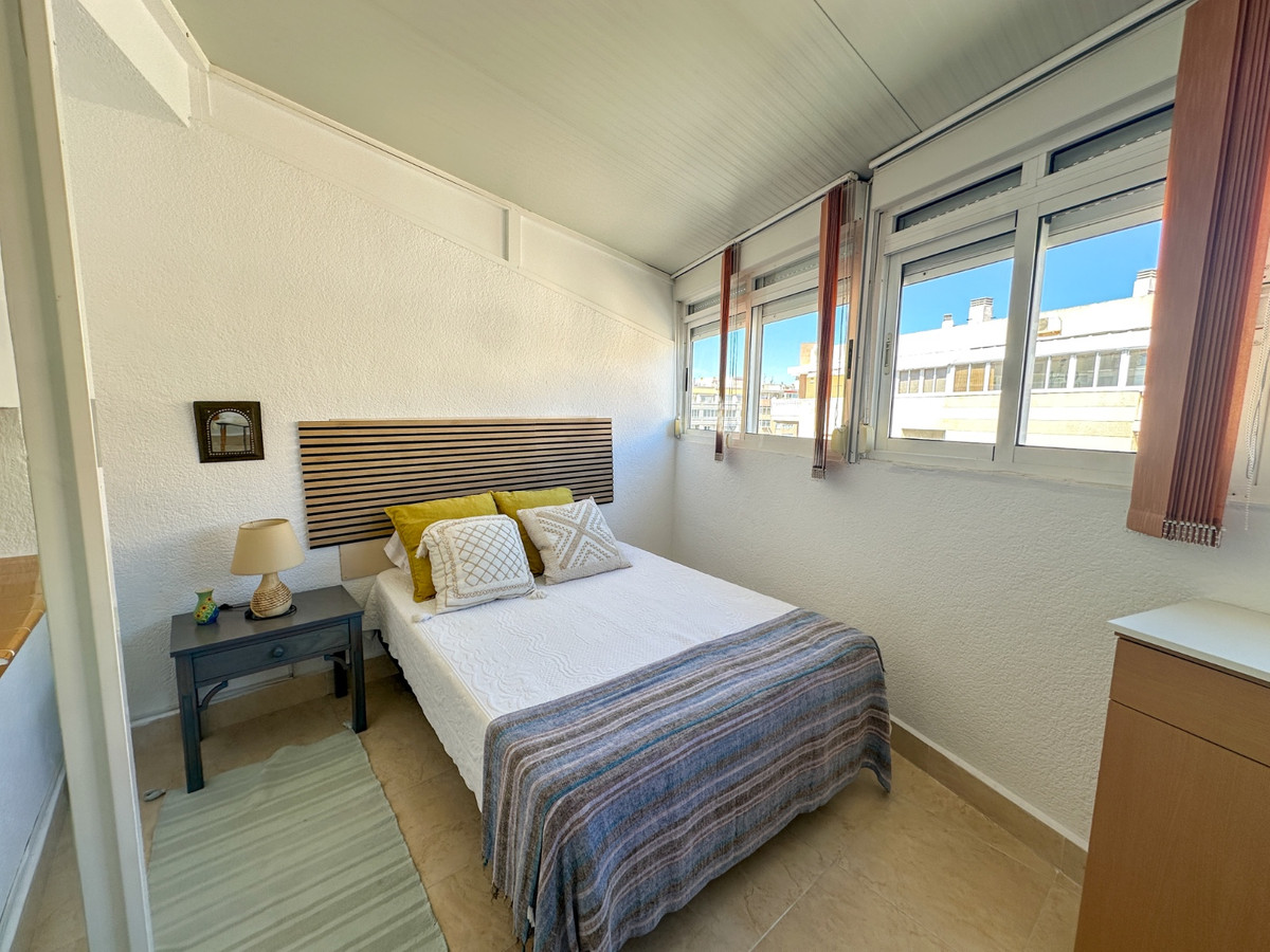 For sale - 1 Bedroom 1 Bathroom Apartment - Middle Floor Apartment in Torrevieja - Torrevieja Centro  - Alicante