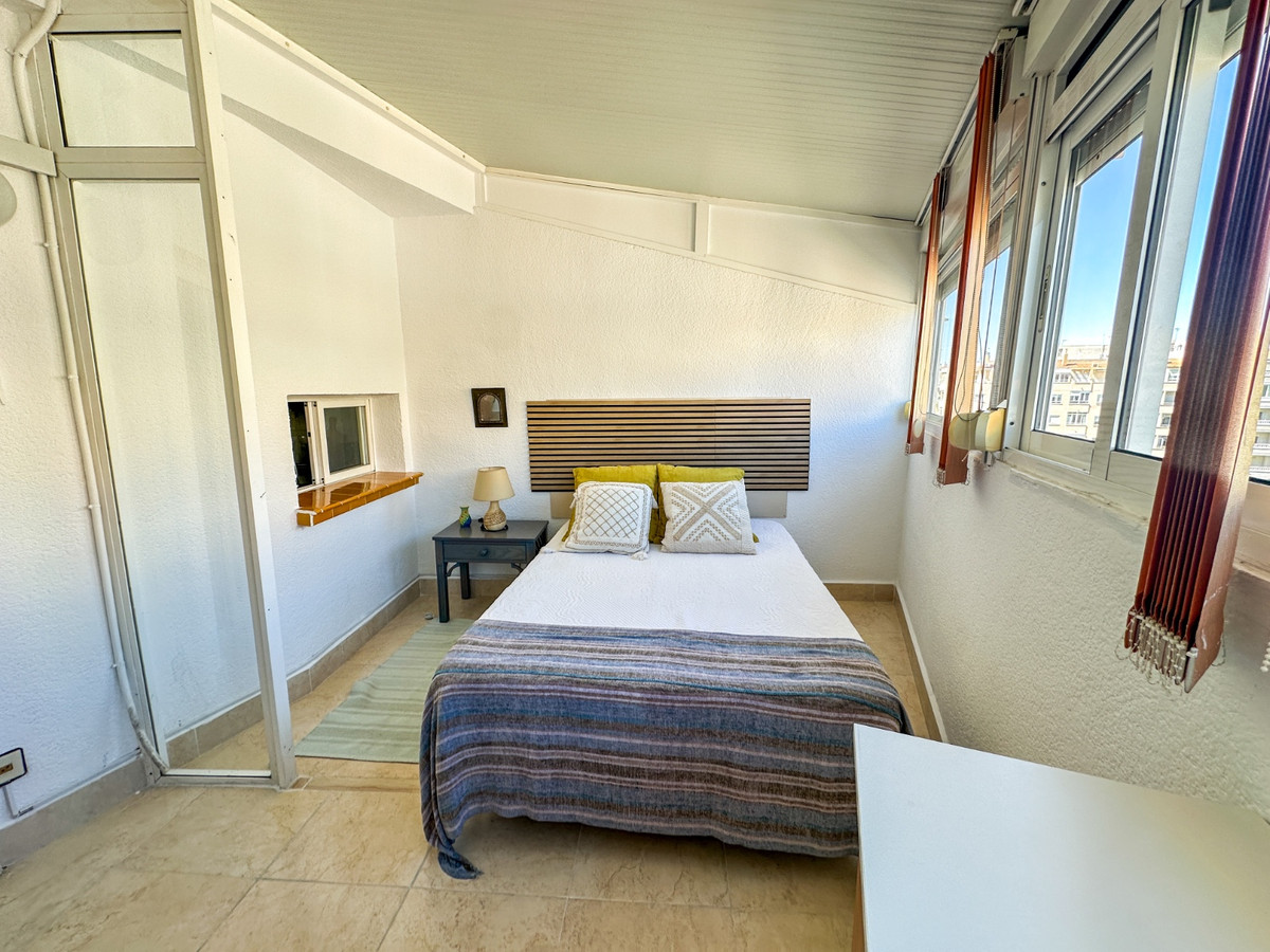 For sale - 1 Bedroom 1 Bathroom Apartment - Middle Floor Apartment in Torrevieja - Torrevieja Centro  - Alicante