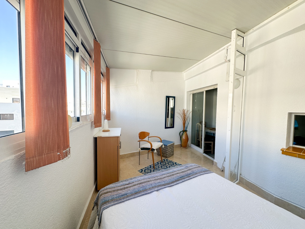 For sale - 1 Bedroom 1 Bathroom Apartment - Middle Floor Apartment in Torrevieja - Torrevieja Centro  - Alicante