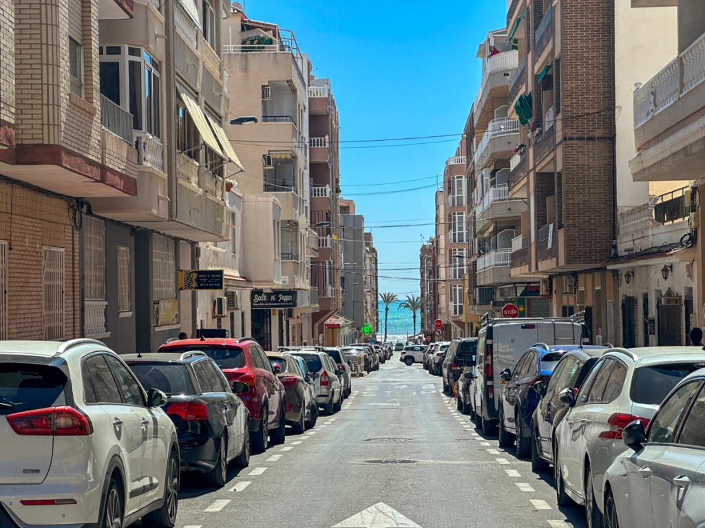 1 Bedroom 1 Bathroom Apartment - Middle Floor Apartment in Torrevieja