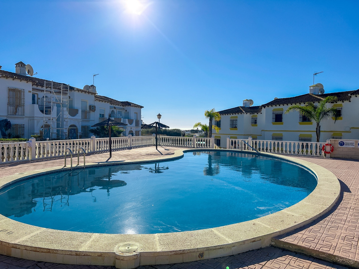 For sale - 1 Bedroom 1 Bathroom Apartment - Ground Floor Apartment in Orihuela - Villamartin  - Alicante