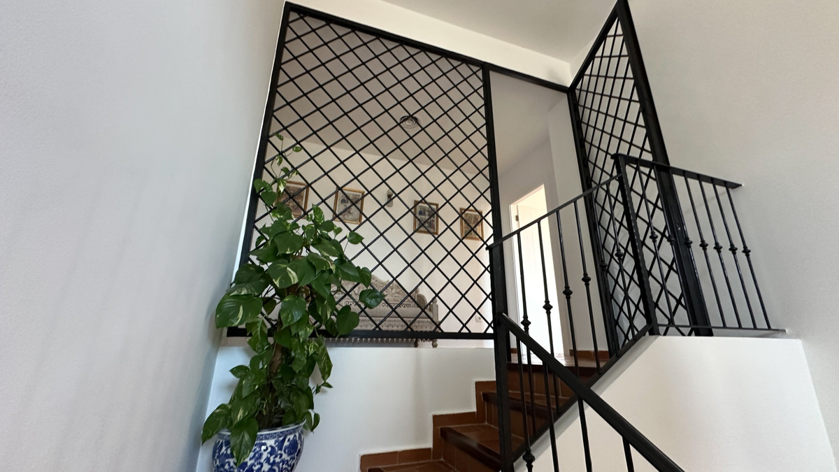 For sale - 7 Bedroom 5 Bathroom House - Detached Villa in Orihuela - Dehesa de Campoamor  - Alicante