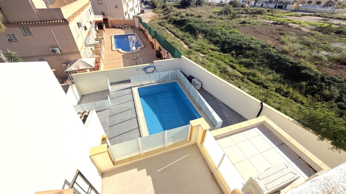 For sale - 2 Bedroom 2 Bathroom House - Semi-Detached House in Orihuela - Orihuela Centro  - Alicante