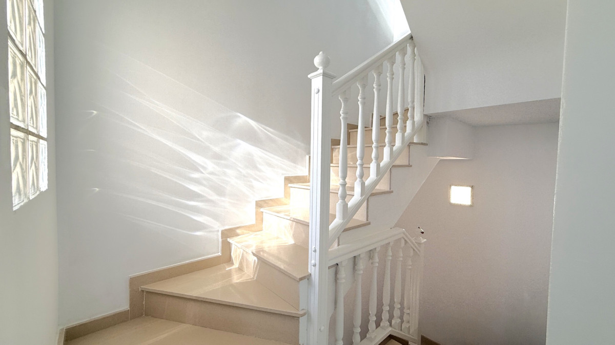 For sale - 2 Bedroom 2 Bathroom House - Semi-Detached House in Orihuela - Orihuela Centro  - Alicante