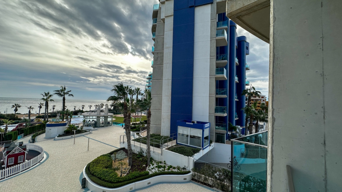 For sale - 2 Bedroom 2 Bathroom Apartment - Ground Floor Apartment in Torrevieja - Torrevieja Centro  - Alicante