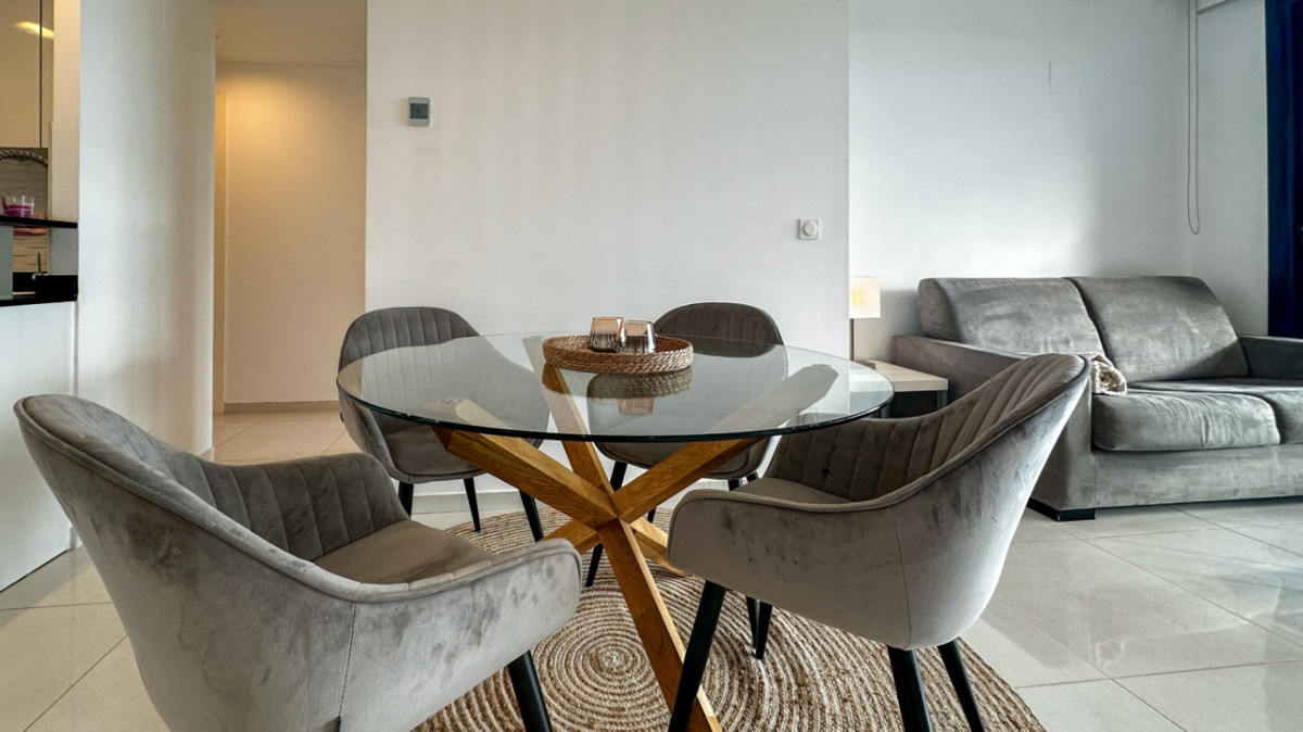 For sale - 2 Bedroom 2 Bathroom Apartment - Ground Floor Apartment in Torrevieja - Torrevieja Centro  - Alicante