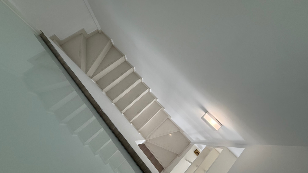 For sale - 5 Bedroom 3 Bathroom House - Semi-Detached House in Orihuela - Orihuela Centro  - Alicante