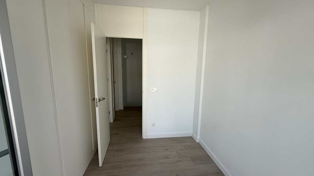 For sale - 5 Bedroom 3 Bathroom House - Semi-Detached House in Orihuela - Orihuela Centro  - Alicante