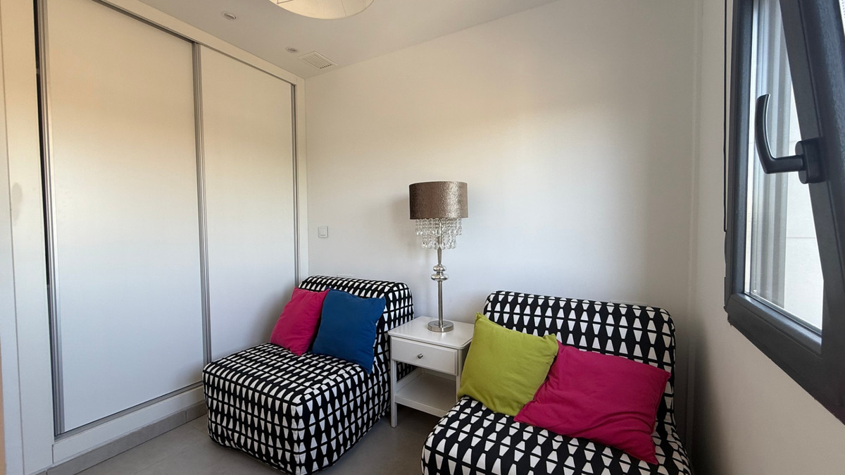 For sale - 2 Bedroom 1 Bathroom Apartment - Penthouse in Pilar de la Horadada - Pilar de la Horadada Centro  - Alicante