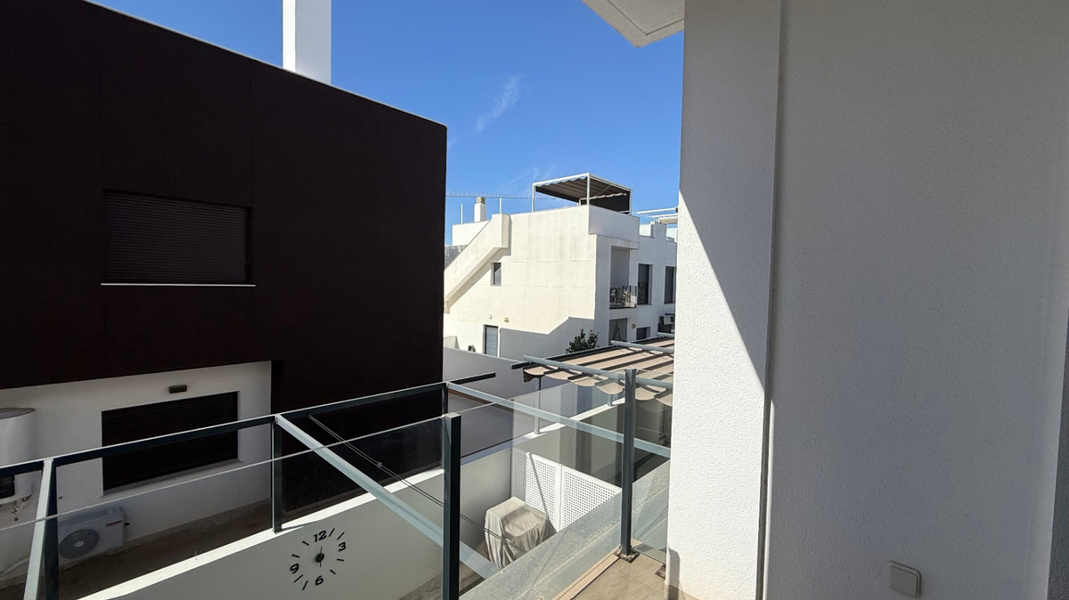 For sale - 2 Bedroom 1 Bathroom Apartment - Penthouse in Pilar de la Horadada - Pilar de la Horadada Centro  - Alicante