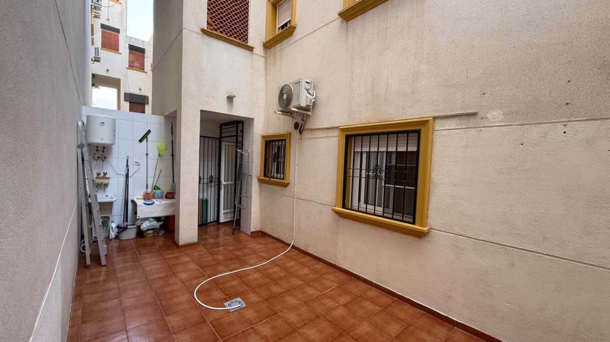 For sale - 2 Bedroom 1 Bathroom Apartment - Ground Floor Apartment in Orihuela - Orihuela Centro  - Alicante