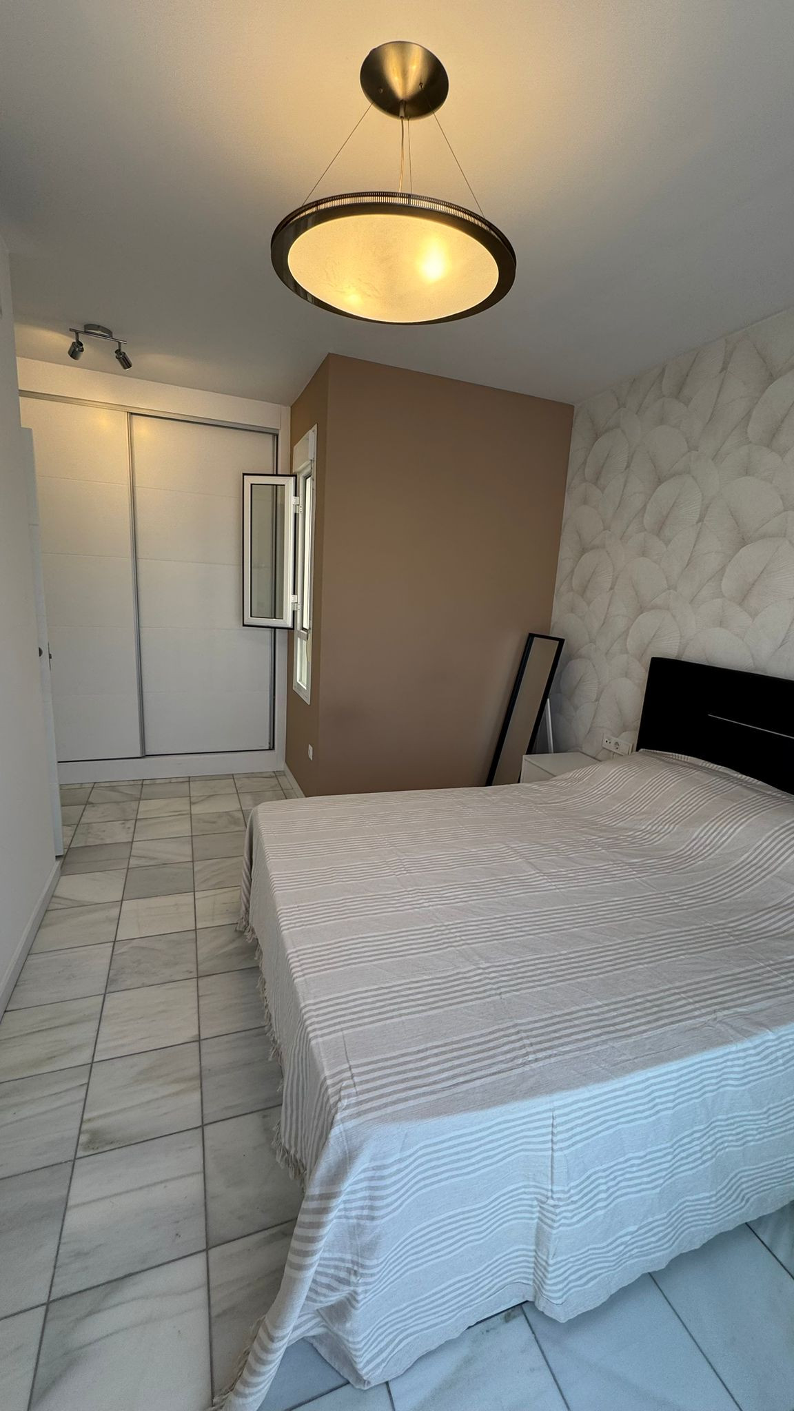For sale - 2 Bedroom 2 Bathroom House - Townhouse in Torrevieja - Torrevieja Centro  - Alicante