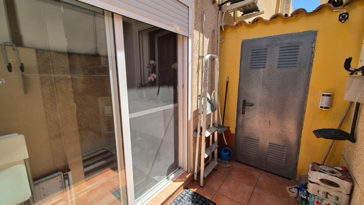 For sale - 3 Bedroom 2 Bathroom House - Townhouse in Torrevieja - Torrevieja Centro  - Alicante