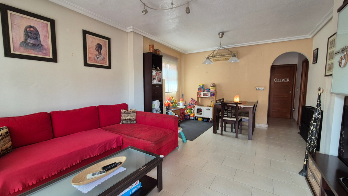 For sale - 2 Bedroom 2 Bathroom House - Detached Villa in Torrevieja - Torrevieja Centro  - Alicante