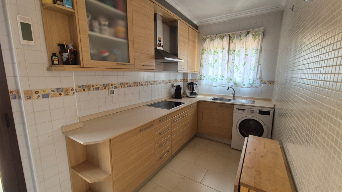 For sale - 2 Bedroom 2 Bathroom House - Detached Villa in Torrevieja - Torrevieja Centro  - Alicante
