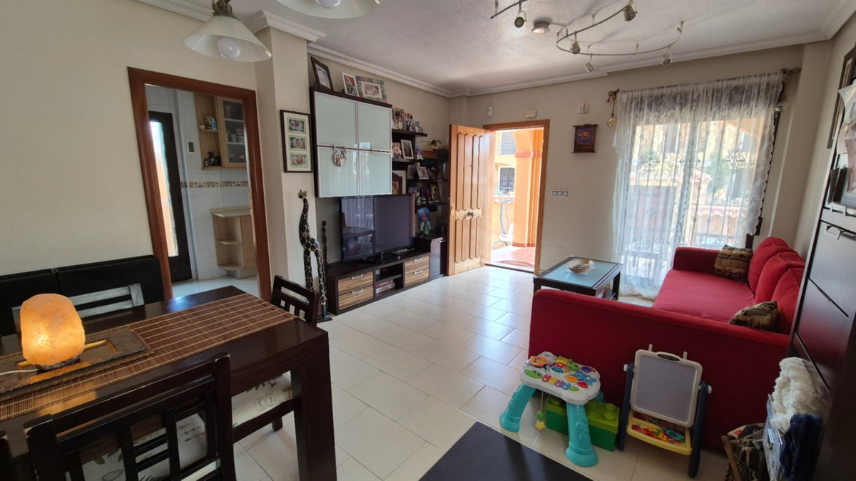For sale - 2 Bedroom 2 Bathroom House - Detached Villa in Torrevieja - Torrevieja Centro  - Alicante