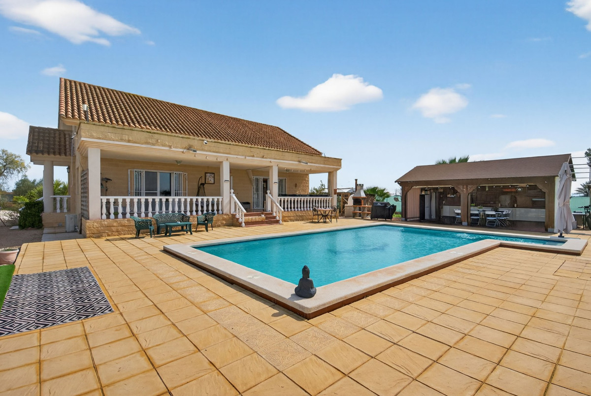 For sale - 5 Bedroom 3 Bathroom House - Finca - Cortijo in Crevillente - Crevillent - Crevillente - Crevillent Centro  - Alicante