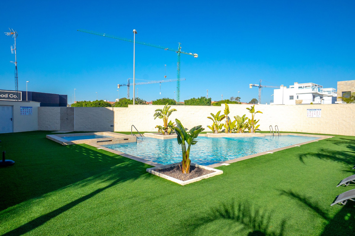 For sale - 2 Bedroom 2 Bathroom Penthouse in Ciudad Quesada - Ciudad Quesada  - Alicante