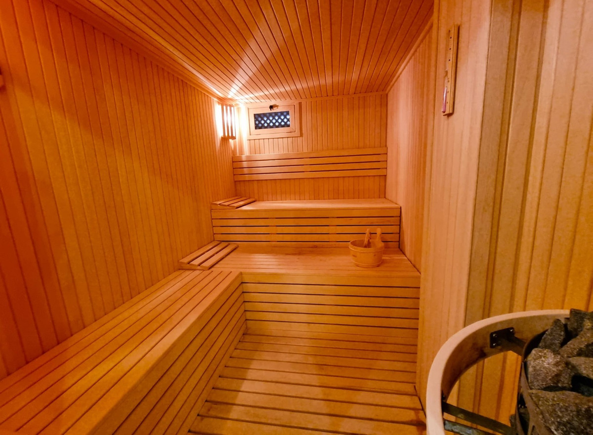 For sale - 5 Bedroom 5 Bathroom House - Detached Villa in Torrevieja - La Mata  - Alicante