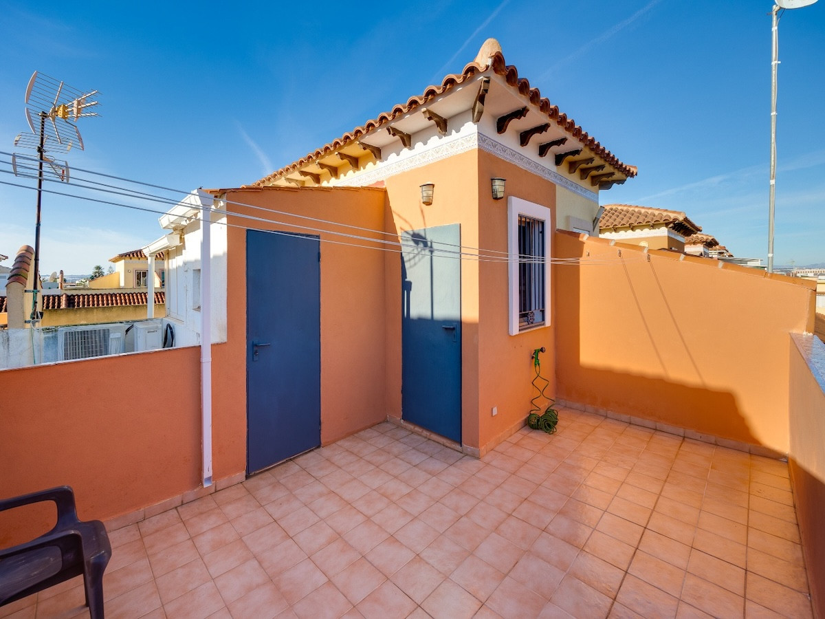 For sale - 2 Bedroom 2 Bathroom Townhouse in Torrevieja - Torrevieja - Alicante