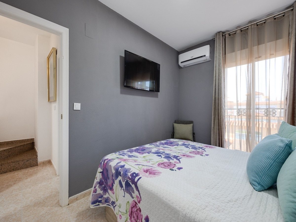 For sale - 2 Bedroom 2 Bathroom Townhouse in Torrevieja - Torrevieja - Alicante