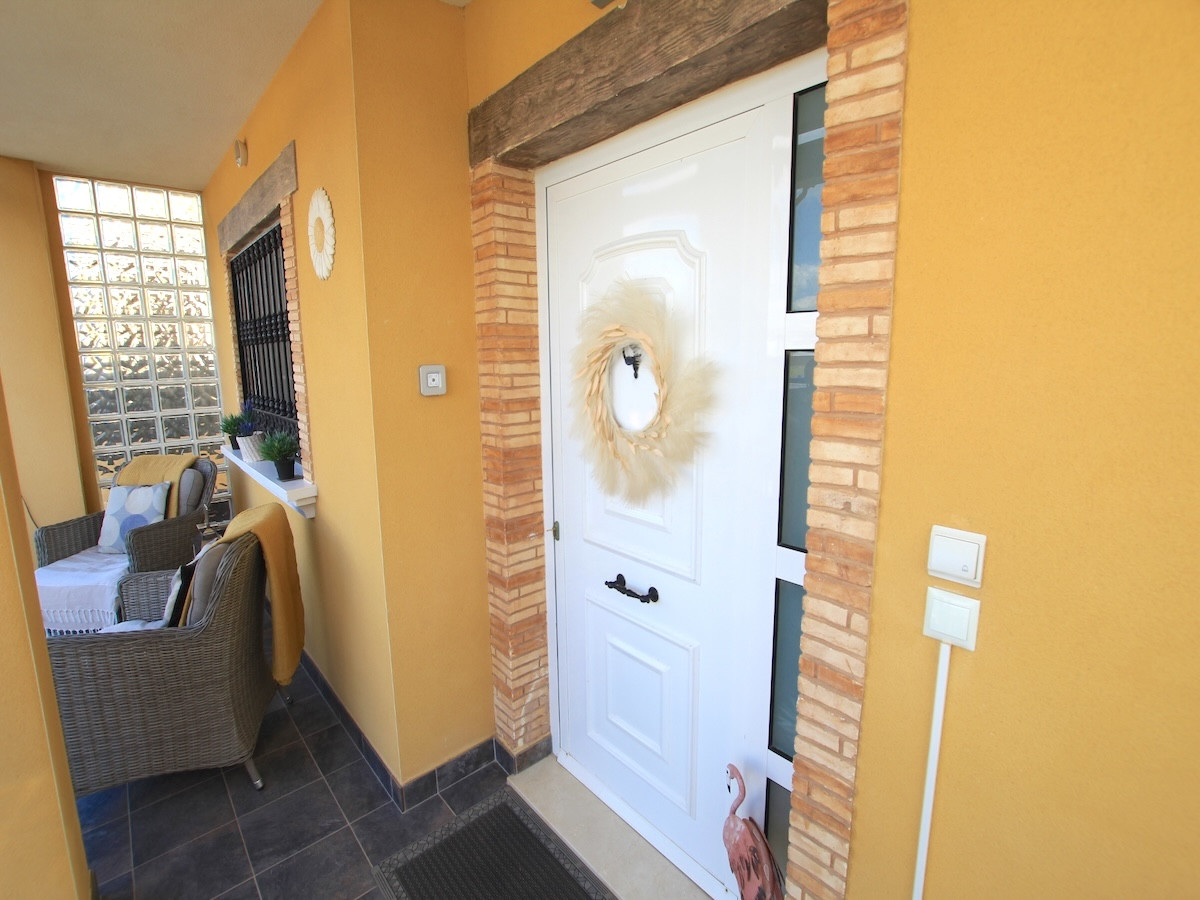 For sale - 3 Bedroom 2 Bathroom Detached Villa in El Raso - Guardamar del Segura Centro  - Alicante