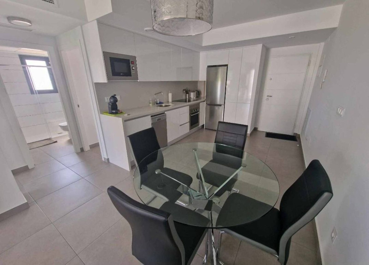 For sale - 2 Bedroom 2 Bathroom Apartment - Middle Floor Apartment in Orihuela - Villamartin  - Alicante